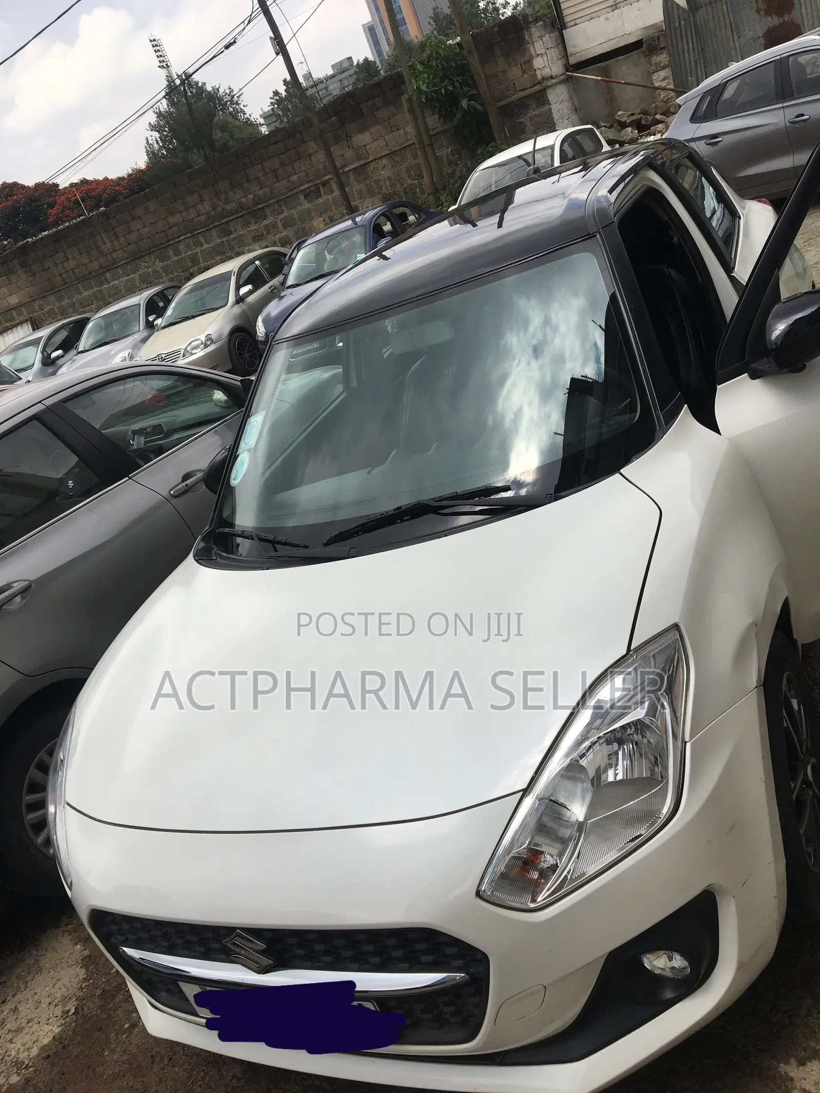 Suzuki Swift 2022 White