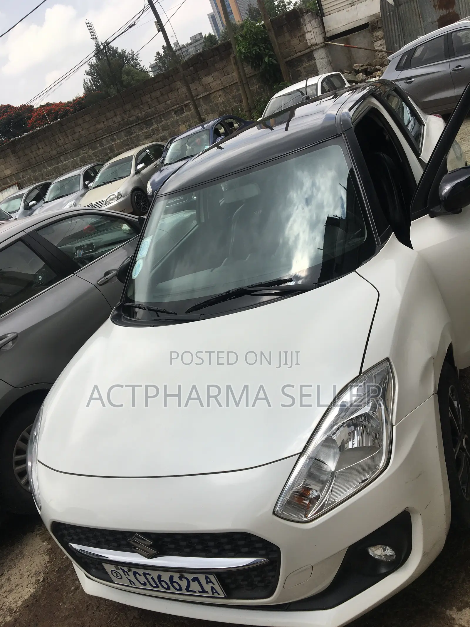 Suzuki Swift 2022 White