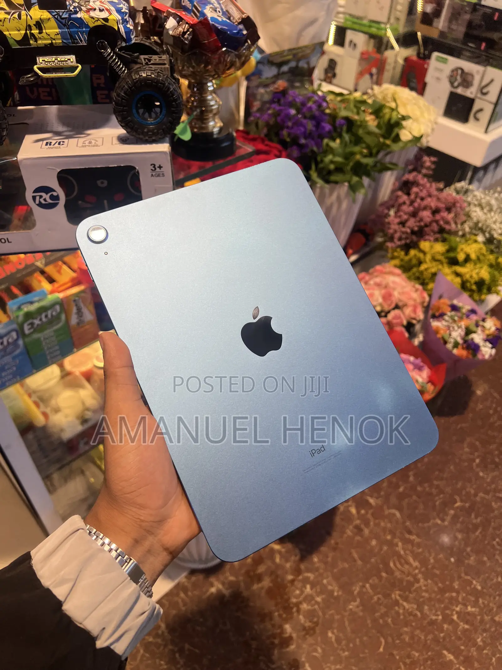New Apple iPhone 12 64 GB Blue