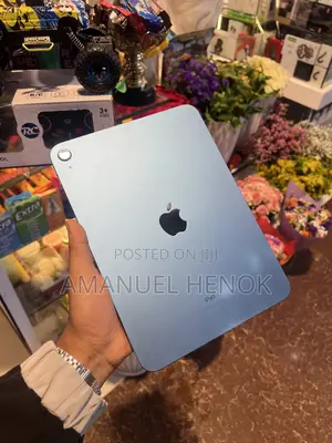 New Apple iPhone 12 64 GB Blue