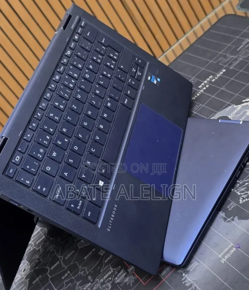 New Laptop HP Dragonfly G2 16GB Intel Core i7 SSD 512GB