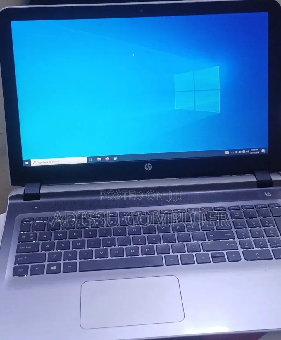 New Laptop HP Pavilion 15 8GB Intel Core i5 SSD 500GB