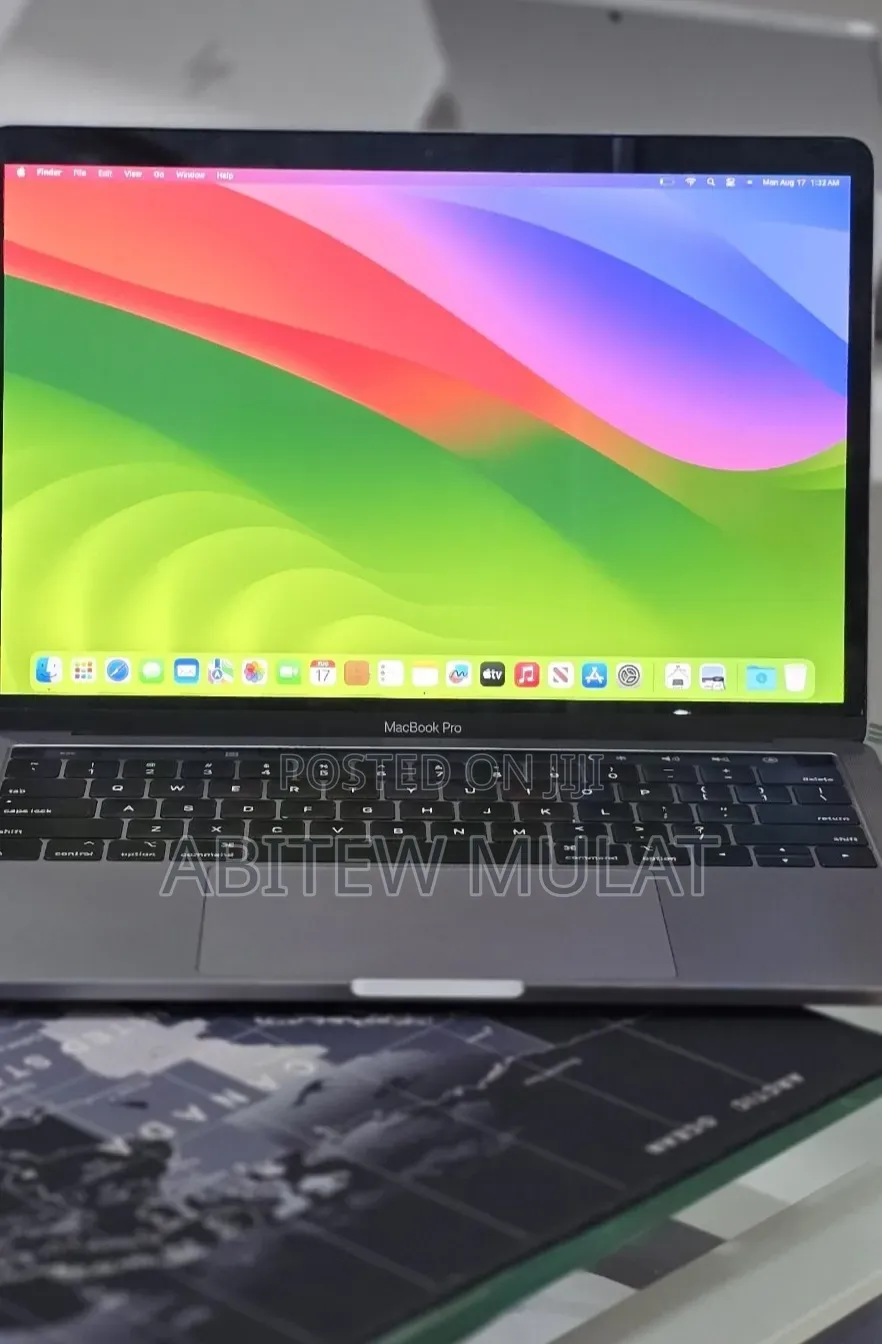 New Laptop Apple MacBook Pro 2020 M1 8GB Apple M1 SSD 256GB
