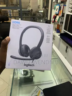  Logitech H390 USB Headset   Crystal Clear Audio