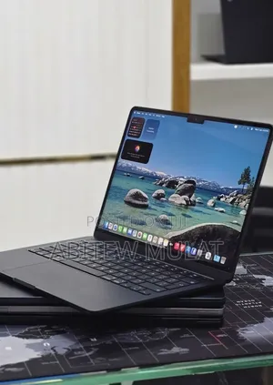 New Laptop Apple MacBook Air 2025 M4 16GB Apple M4 SSD 256GB