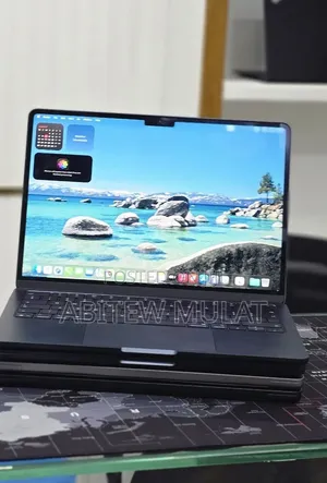 New Laptop Apple MacBook Air 2025 M4 16GB Apple M4 SSD 256GB