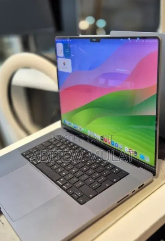 New Laptop Apple MacBook Pro 2021 M1 Max 64GB Apple M1 Max SSD 1T