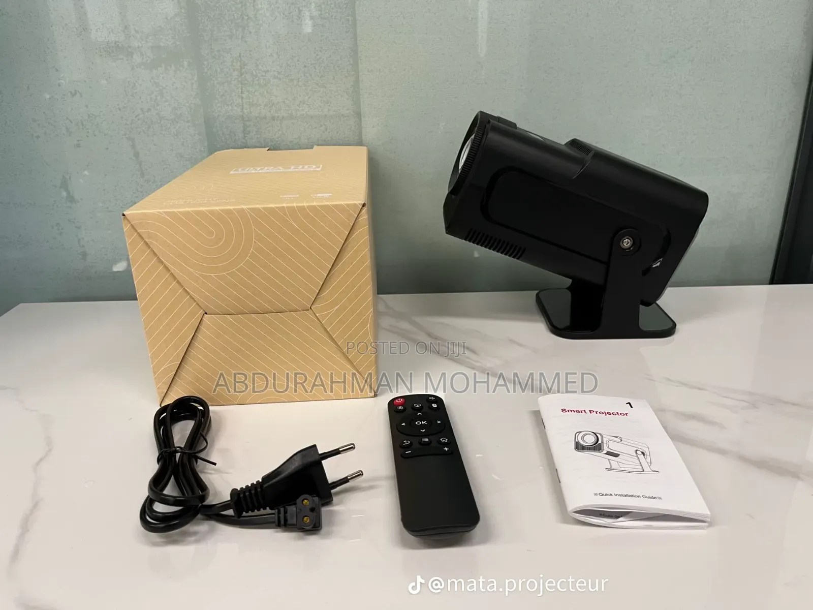 Smart Projector 200 Inch
