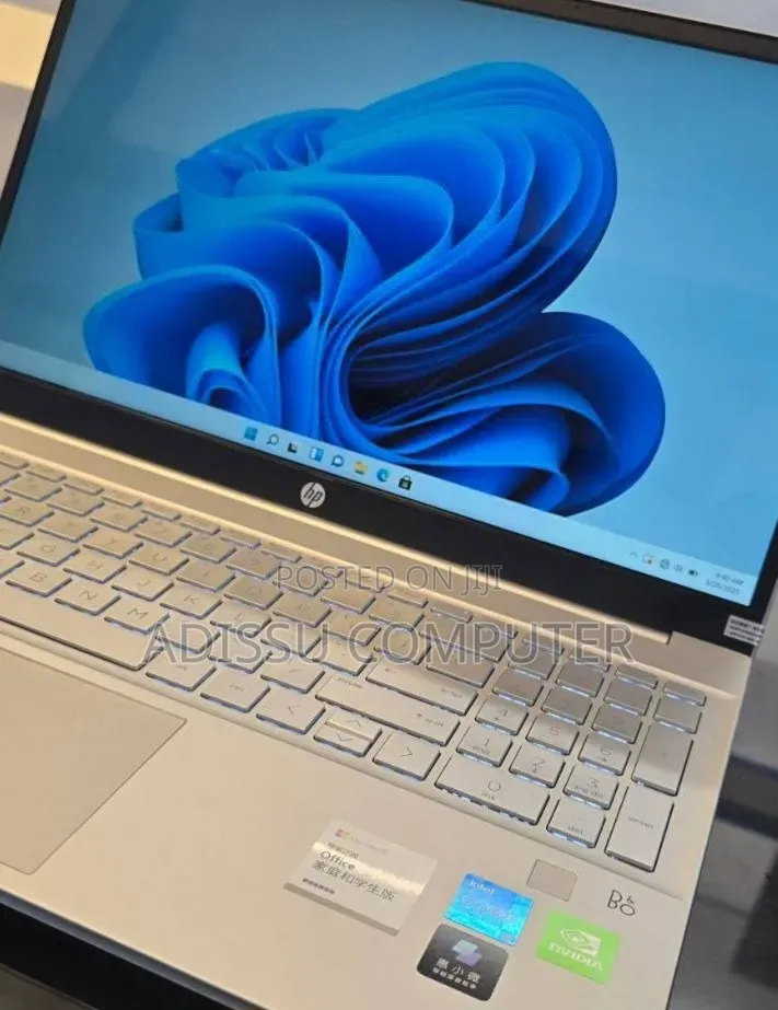 New Laptop HP Pavilion 15 16GB Intel Core i7 SSD 512GB