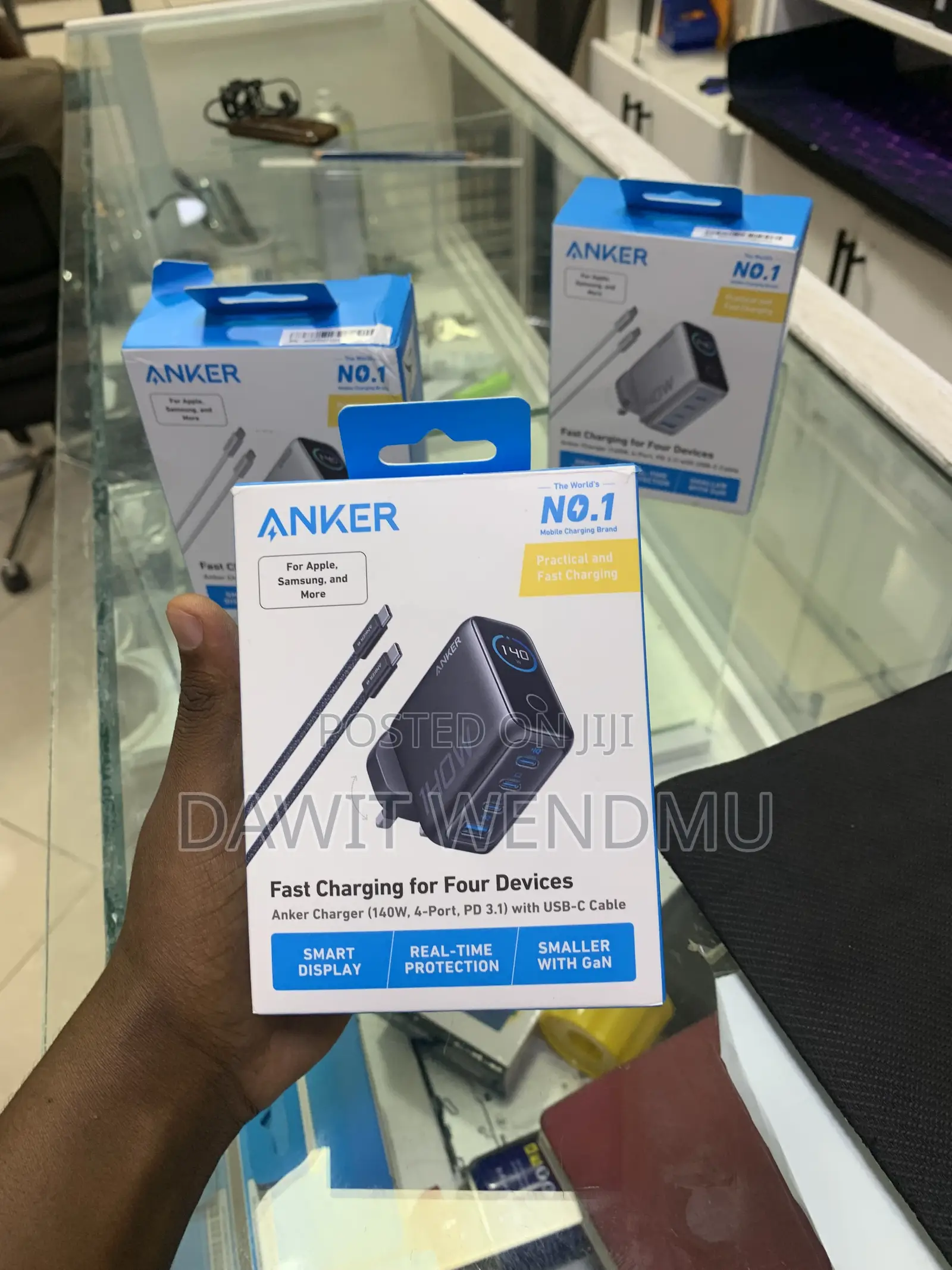 Anker 140W GaN Fast Charger Charge Up to 4 Devices at The