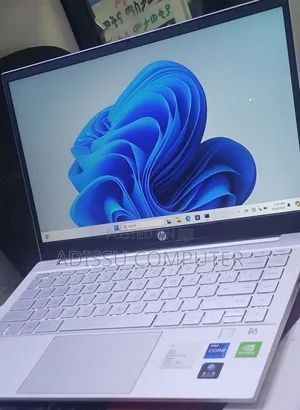 New Laptop HP Pavilion 14 16GB Intel Core i7 SSD 512GB