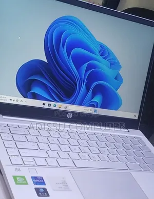 New Laptop HP Pavilion 14 16GB Intel Core i7 SSD 512GB