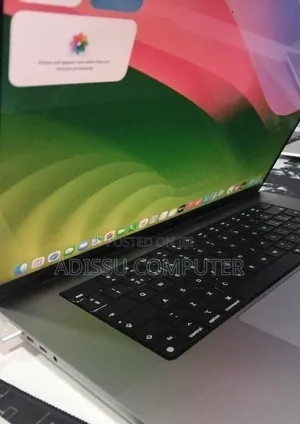 New Laptop Apple MacBook Pro 2019 32GB Apple M1 SSD 1T