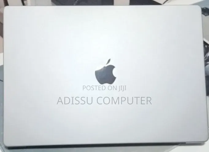 New Laptop Apple MacBook Pro 2019 32GB Apple M1 SSD 1T