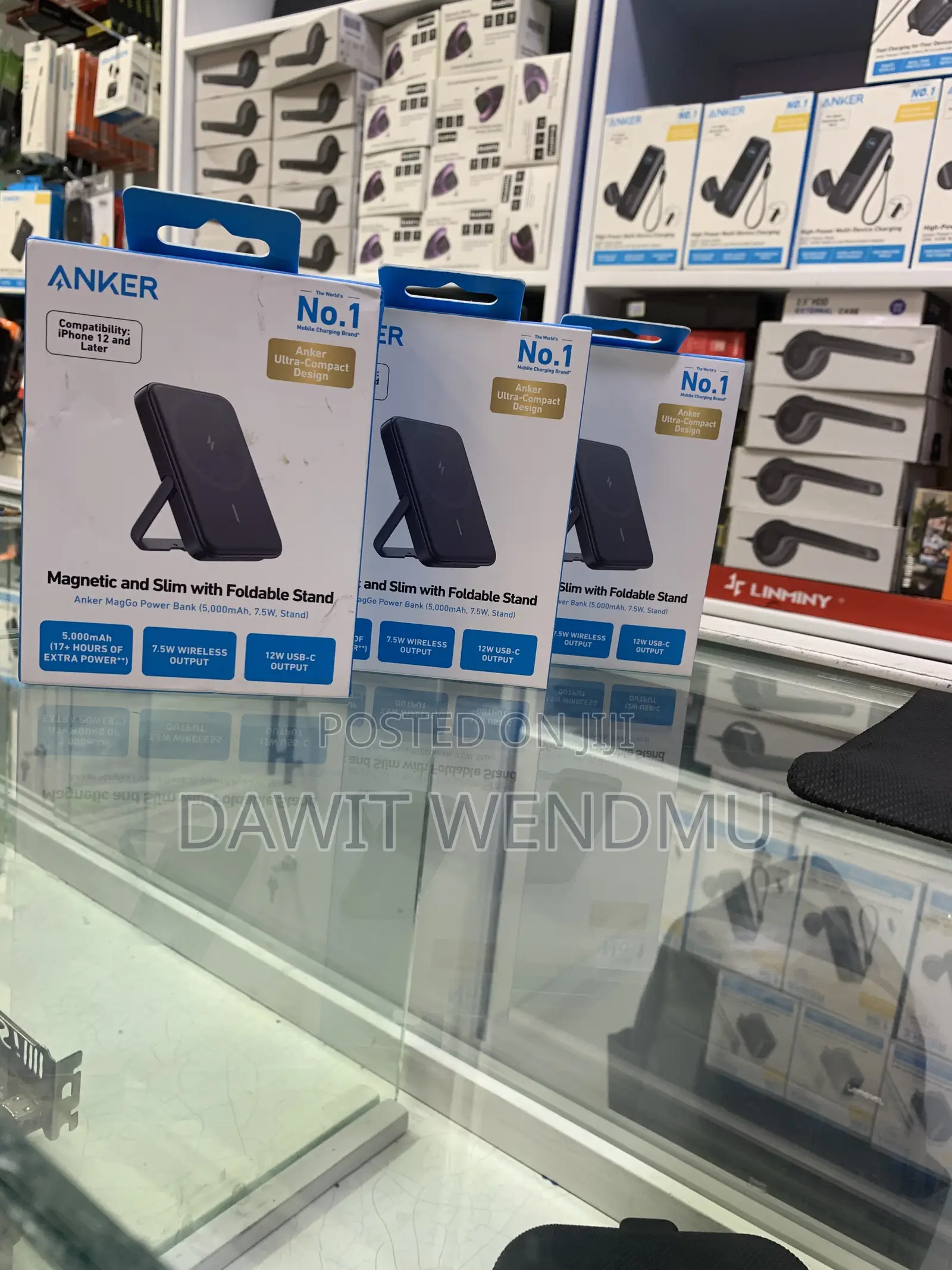  Anker MagGo 5,000mAh Magnetic Power Bank   5,000mAh Capacity 