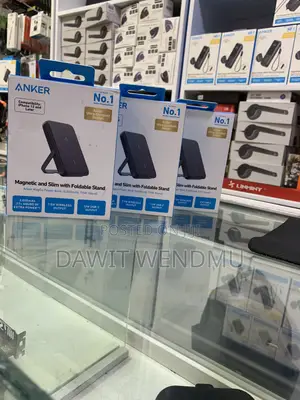  Anker MagGo 5,000mAh Magnetic Power Bank   5,000mAh Capacity 