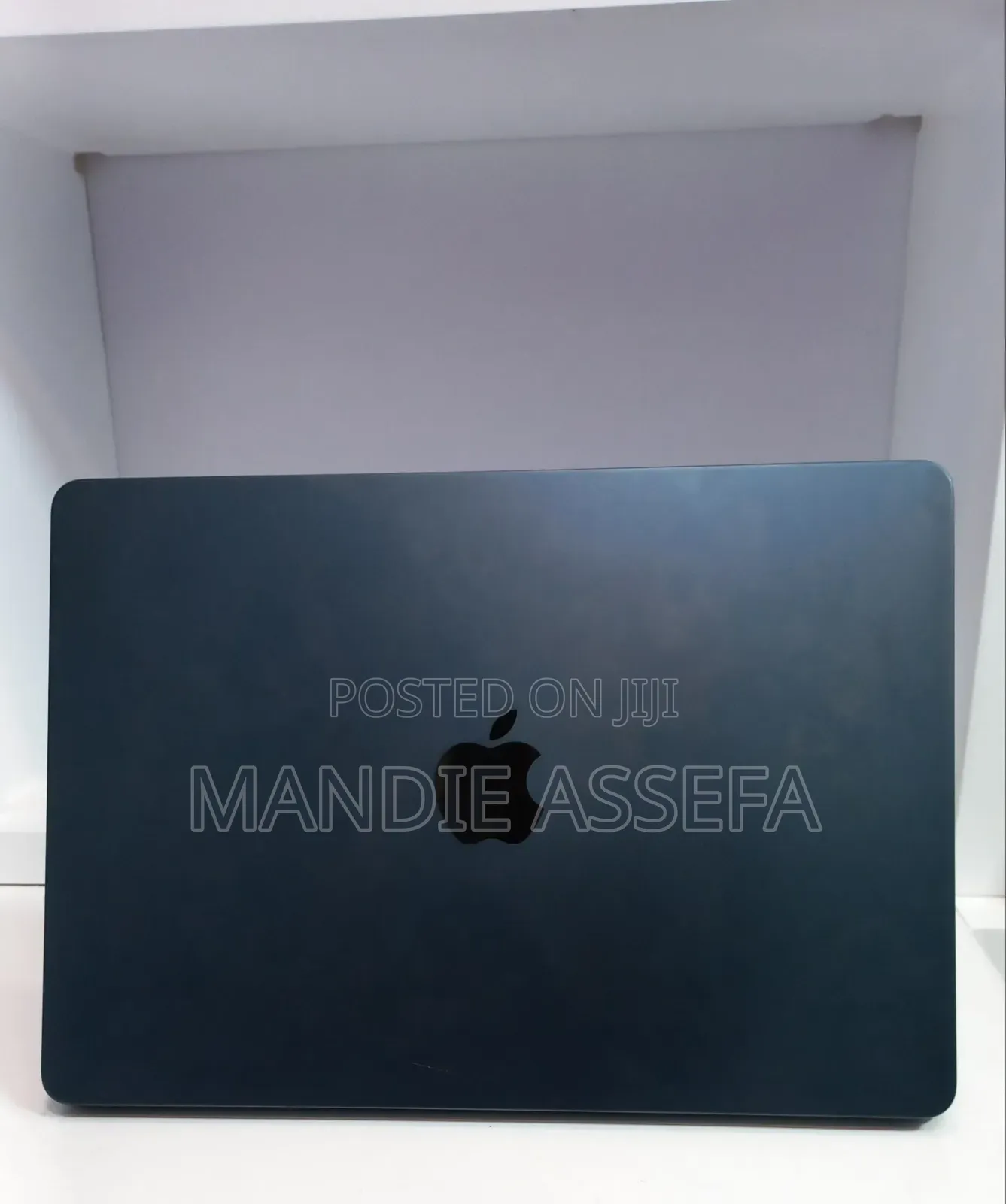 New Laptop Apple MacBook Air 2022 M2 8GB Apple M2 SSD 256GB