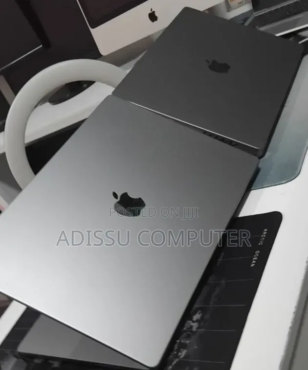 New Laptop Apple MacBook Pro 2019 32GB Apple M1 Max SSD 1T