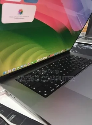 New Laptop Apple MacBook Pro 2019 32GB Apple M1 Max SSD 1T