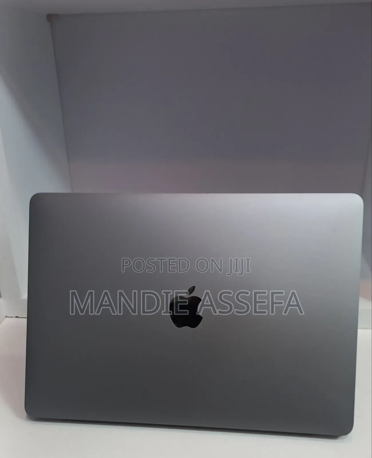 New Laptop Apple MacBook Air 2020 M1 8GB Apple M1 SSD 256GB