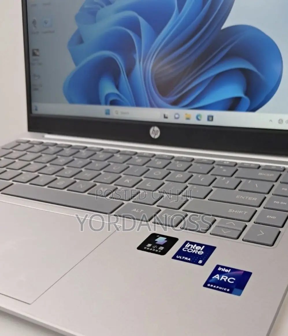 New Laptop HP Pavilion 15 16GB Intel Core Ultra 7 SSD 1T