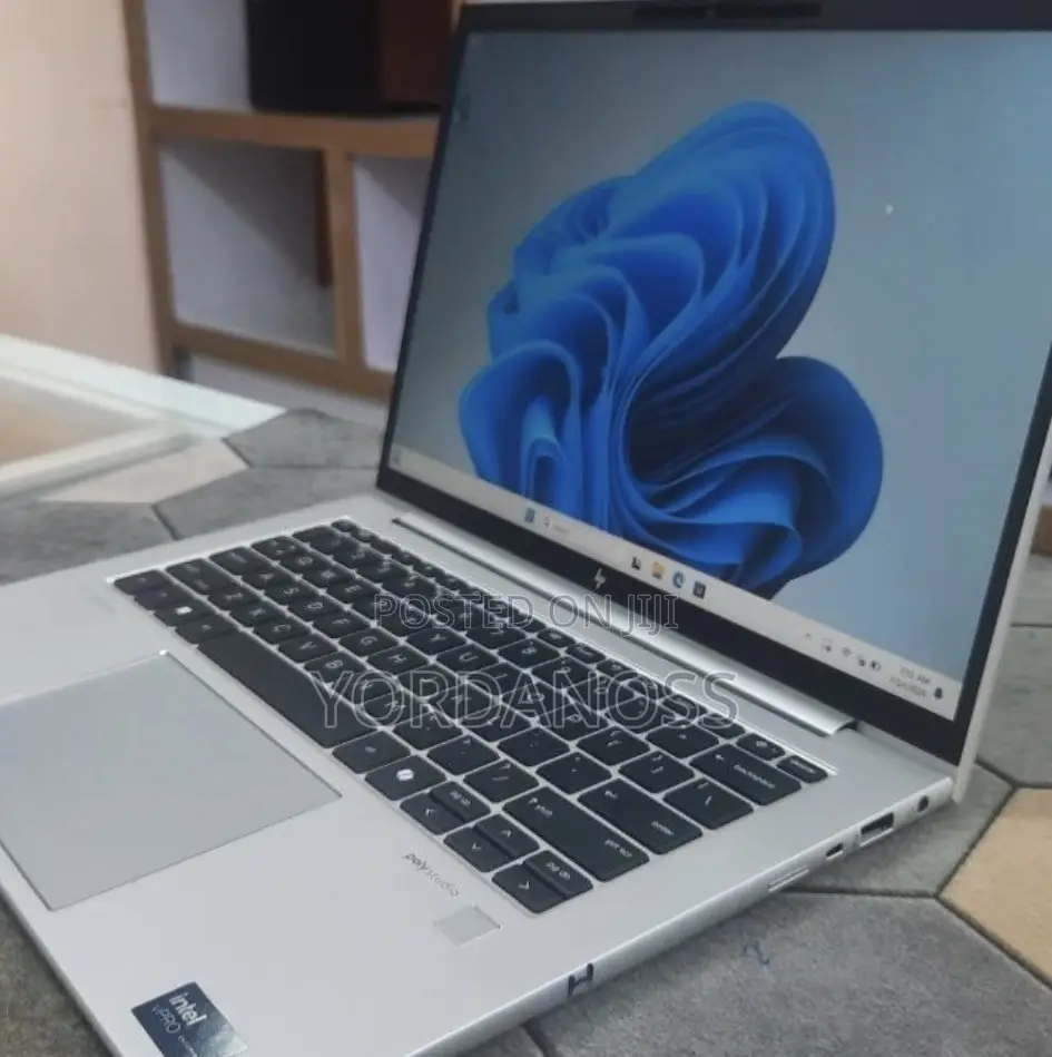 New Laptop HP EliteBook 640 G11 16GB Intel Core Ultra 7 SSD 512GB