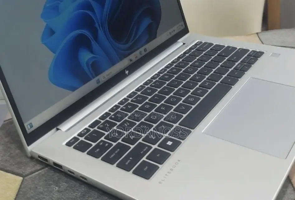 New Laptop HP EliteBook 840 G9 16GB Intel Core i7 SSD 512GB