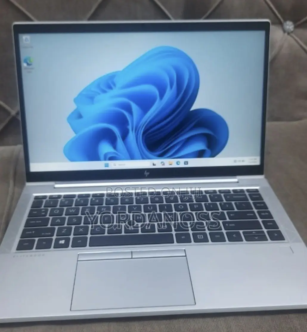 New Laptop HP EliteBook 840 G8 16GB Intel Core i7 SSD 512GB