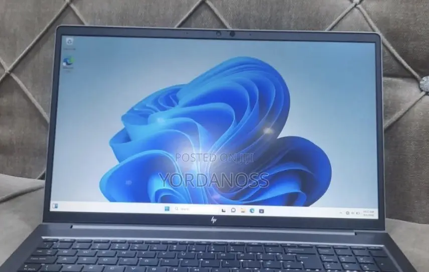New Laptop HP ZBook Power G9 i7 16GB Intel Core i7 SSD 1T