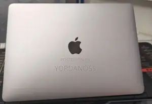 New Laptop Apple MacBook Pro 2022 M2 8GB Apple M2 SSD 512GB