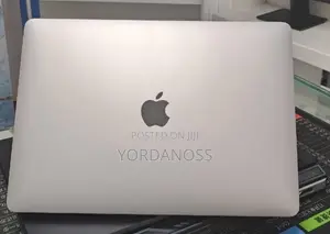 New Laptop Apple MacBook Pro 2022 M2 8GB Apple M2 SSD 512GB