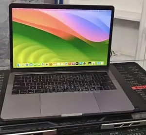 New Laptop Apple MacBook Pro 2022 M2 8GB Apple M2 SSD 512GB