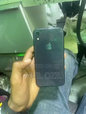 Apple iPhone XR 64 GB Black