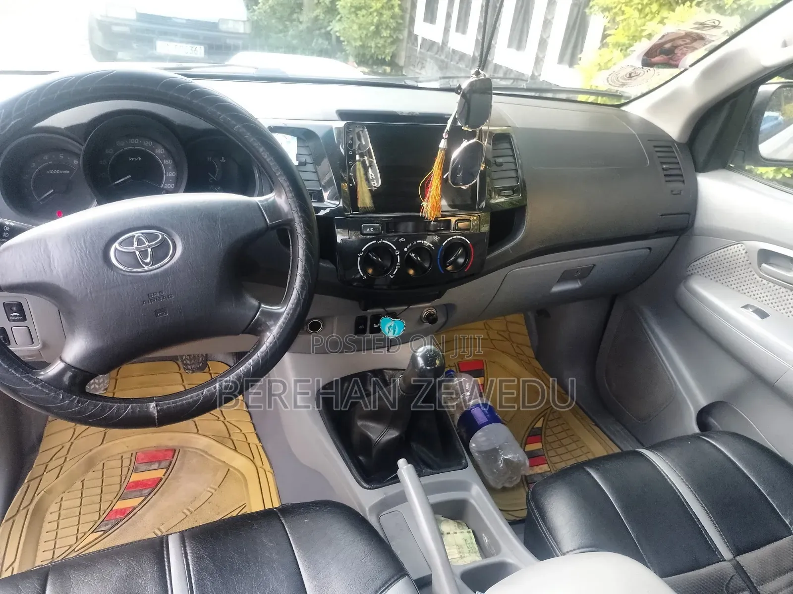 Toyota Hilux 2008 White