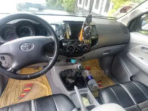 Toyota Hilux 2008 White