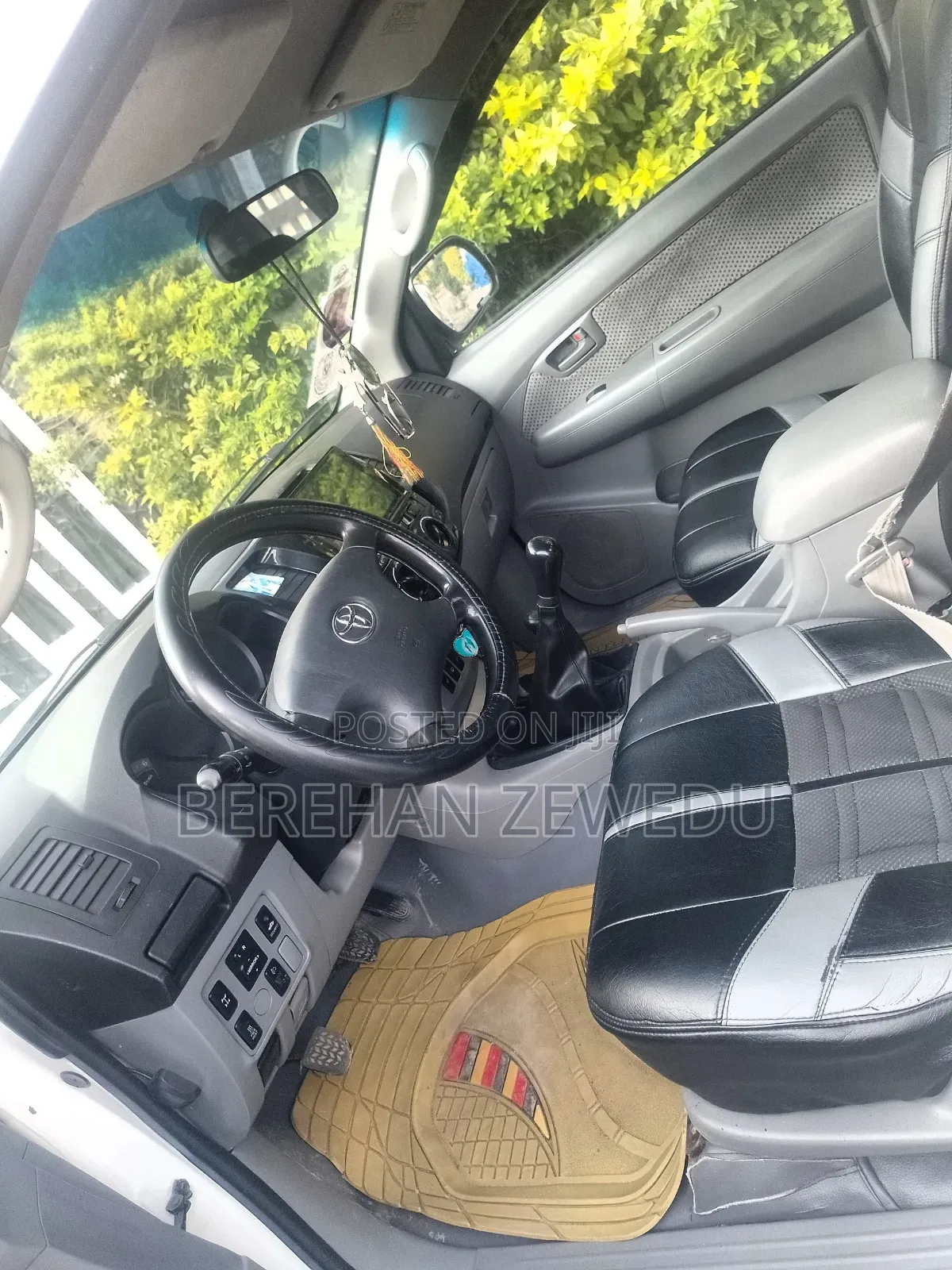 Toyota Hilux 2008 White