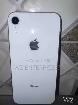 Apple iPhone XR 128 GB White