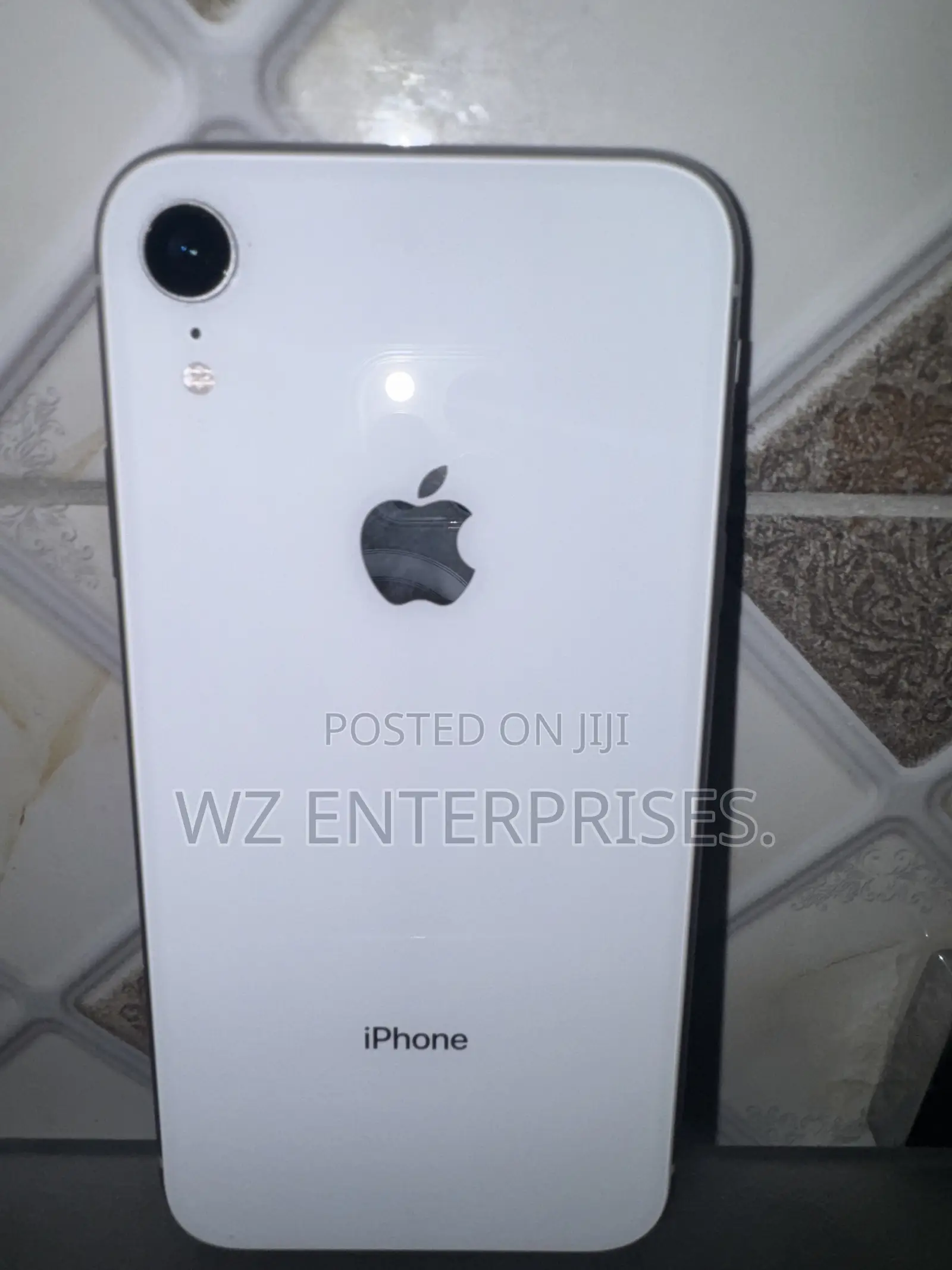 Apple iPhone XR 128 GB White