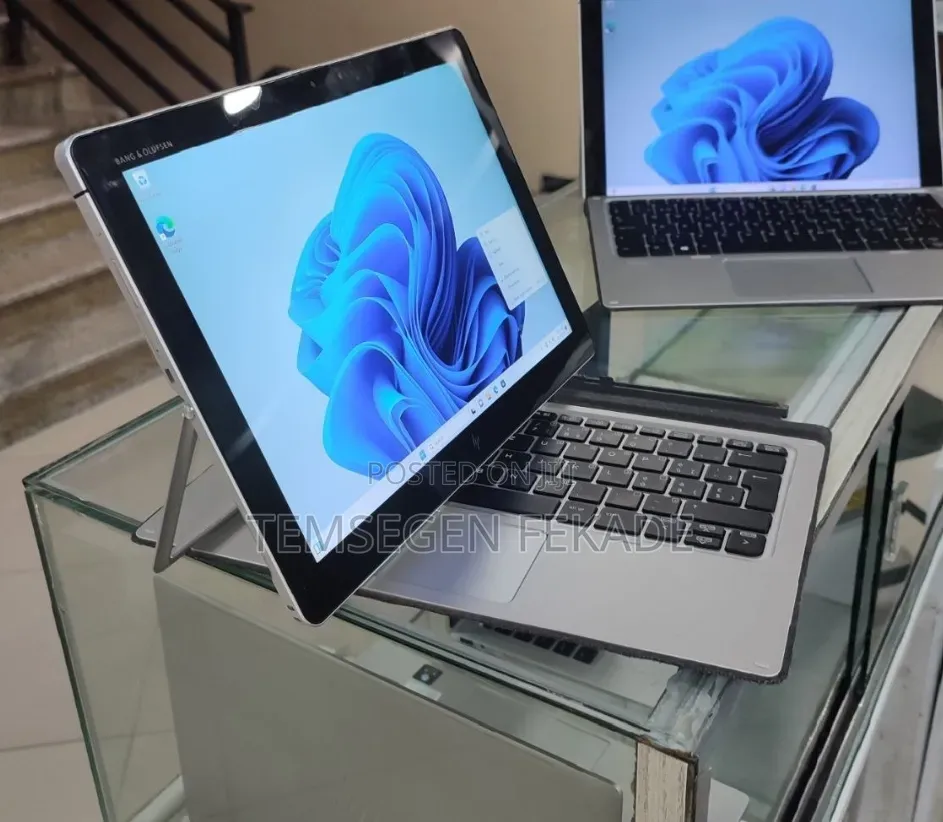 New Laptop HP X2 8GB Intel Core i5 SSD 128GB