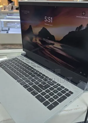 New Laptop Dell G15 5510 16GB Intel Core i7 SSD 512GB