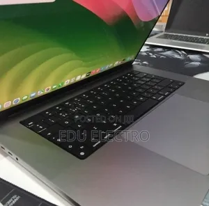 New Laptop Apple MacBook Pro 2021 M1 Max 32GB Apple M1 Max SSD 1T