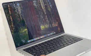 New Laptop Apple MacBook Pro 2024 M4 16GB Apple M4 Pro SSD 512GB