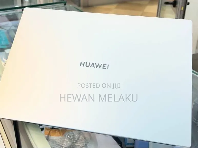 New Laptop Huawei 16GB Intel Core i7 SSD 512GB