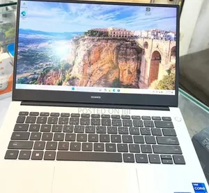 New Laptop Huawei 16GB Intel Core i7 SSD 512GB