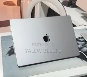 New Laptop Apple MacBook Pro 32GB Apple M1 Pro SSD 1T
