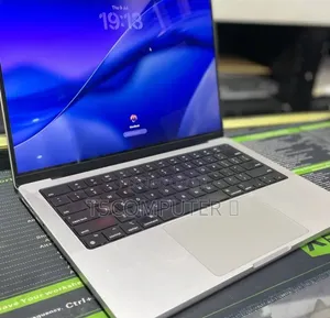 New Laptop Apple MacBook Pro 2021 M1 16GB Apple M1 SSD 512GB