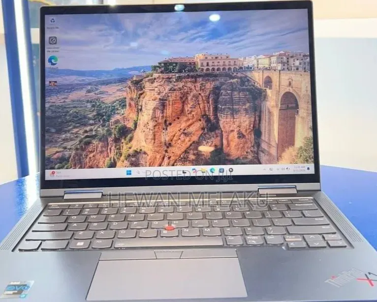 New Laptop Lenovo ThinkPad X1 Yoga 16GB Intel Core i7 SSD 512GB