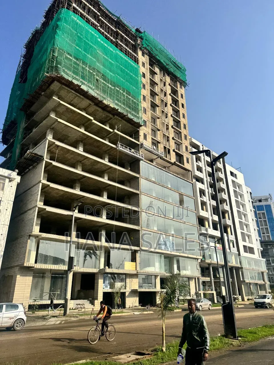 የንግድ ሱቆችን እየሸጥን እንገኛል