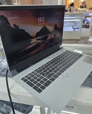 New Laptop Dell 16GB Intel Core i7 SSD 512GB
