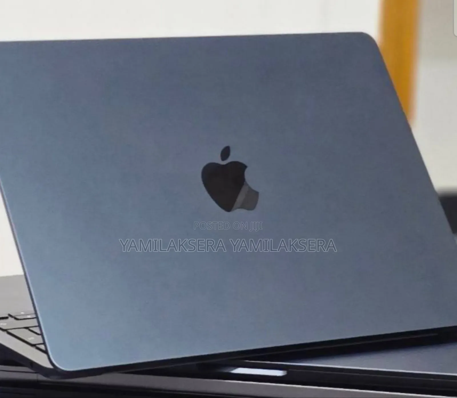 New Laptop Apple MacBook Air 2025 M4 16GB Apple M4 SSD 256GB